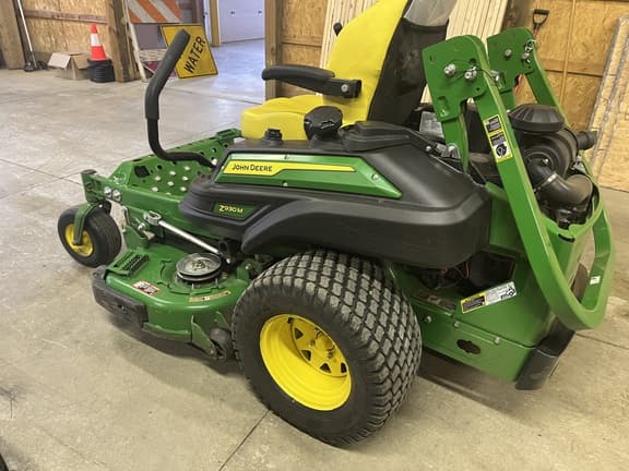 Image of John Deere Z930M equipment image 4