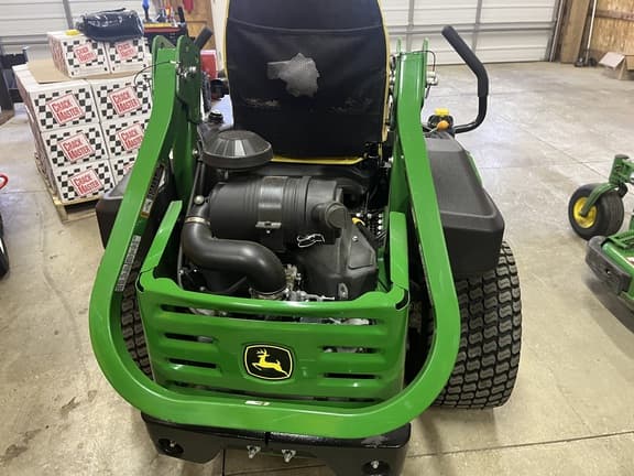 Image of John Deere Z930M equipment image 3