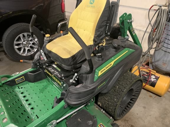 Image of John Deere Z930M equipment image 1