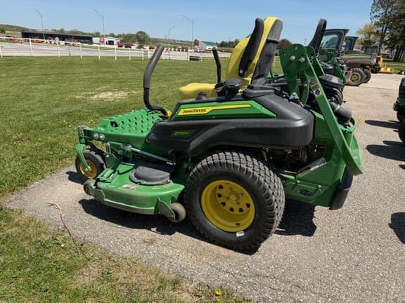 Image of John Deere Z930M equipment image 1