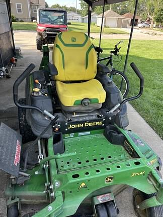 Image of John Deere Z930M equipment image 1