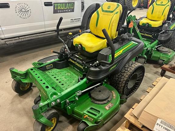 Image of John Deere Z930M equipment image 1