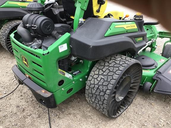 Image of John Deere Z930M equipment image 2