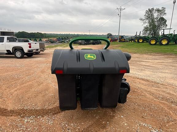 Image of John Deere Z930M equipment image 4