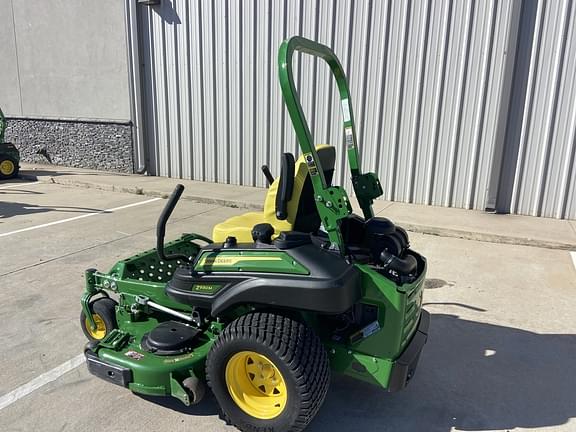 Image of John Deere Z930M equipment image 4