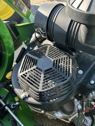 Image of John Deere Z930M equipment image 3