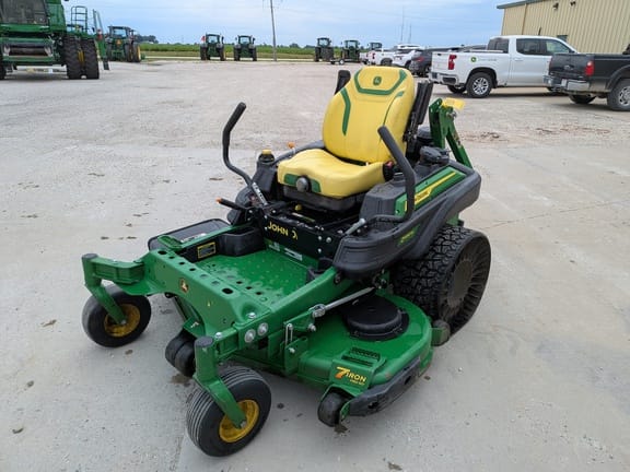2023 John Deere Z930M Image