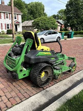Image of John Deere Z930M equipment image 2