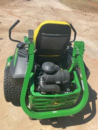 Image of John Deere Z930M equipment image 2