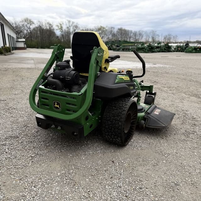 Image of John Deere Z930M equipment image 3