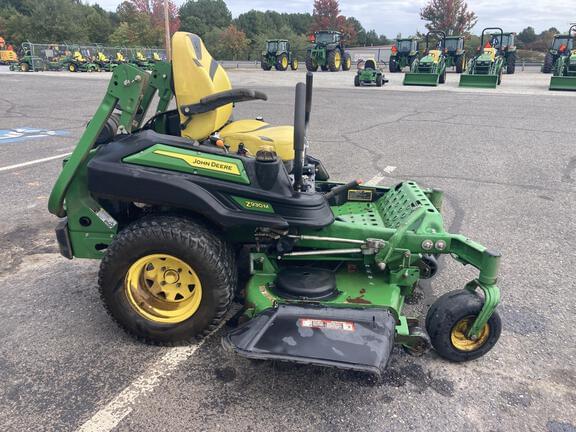 Image of John Deere Z930M equipment image 1