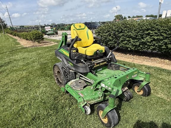 Image of John Deere Z930M equipment image 1