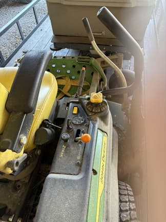 Image of John Deere Z930M equipment image 2