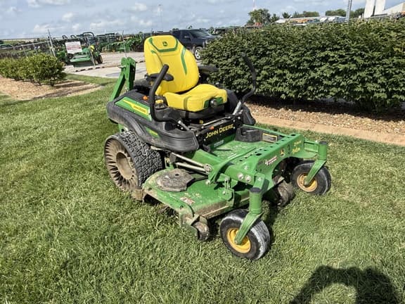 Image of John Deere Z930M equipment image 1