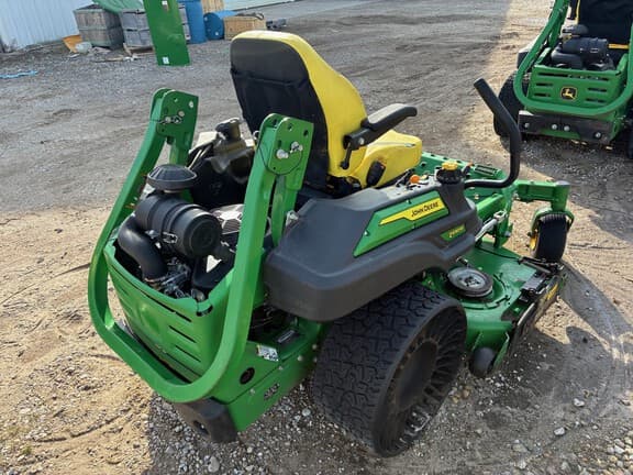 Image of John Deere Z930M equipment image 3
