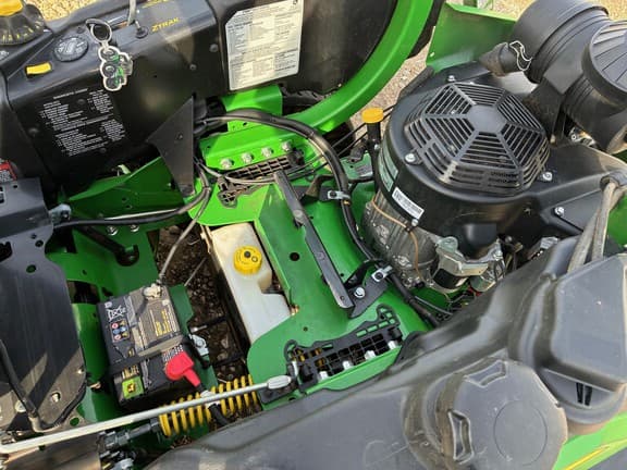 Image of John Deere Z930M equipment image 2