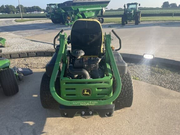 Image of John Deere Z930M equipment image 3