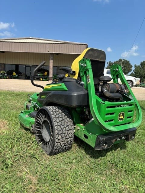 Image of John Deere Z930M Image 1