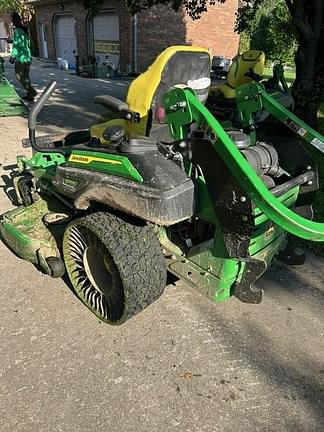 Image of John Deere Z930M equipment image 3