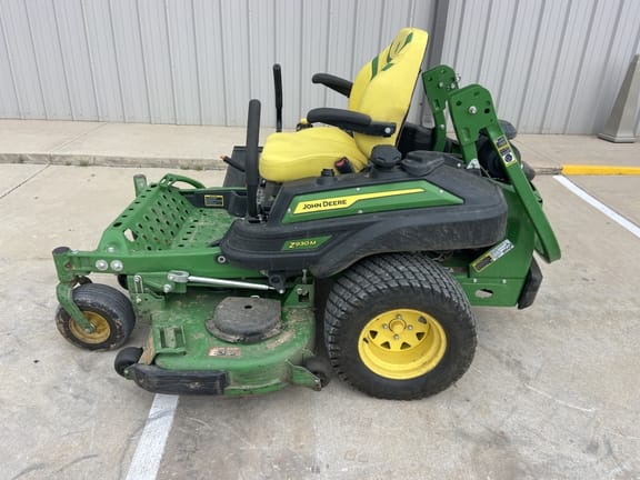 Main image John Deere Z930M