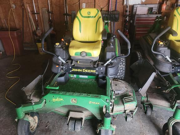 Image of John Deere Z930M equipment image 1