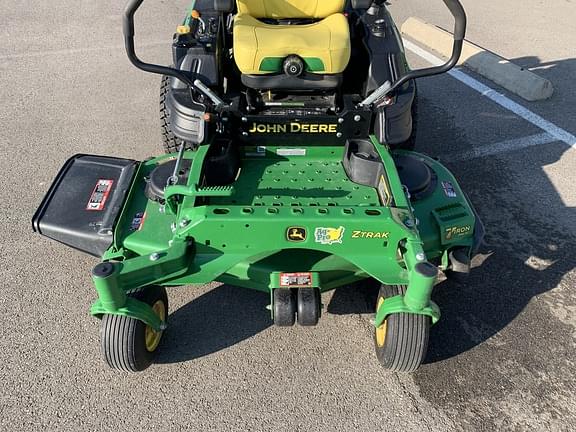 Image of John Deere Z930M equipment image 3