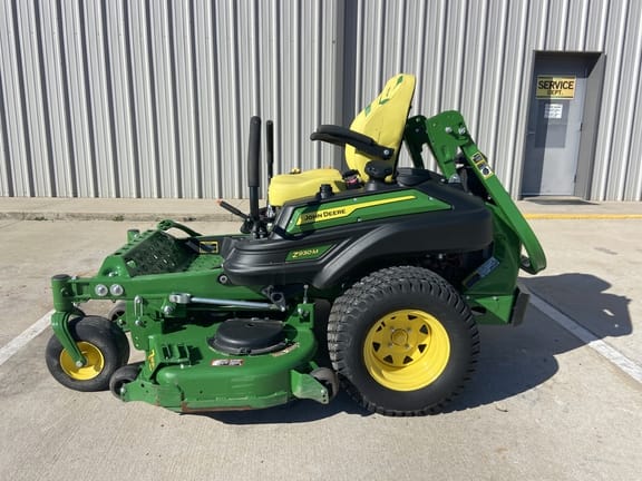 Main image John Deere Z930M