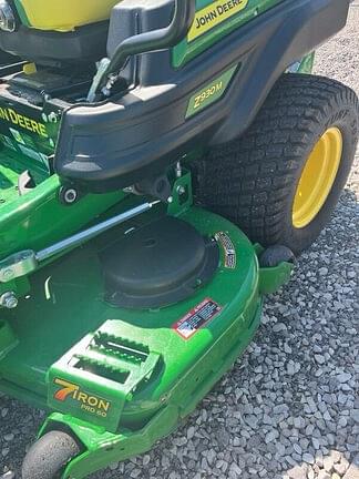 Image of John Deere Z930M equipment image 4