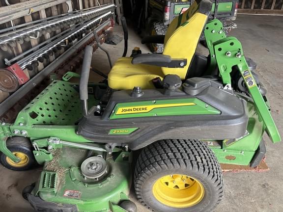 Image of John Deere Z930M equipment image 2
