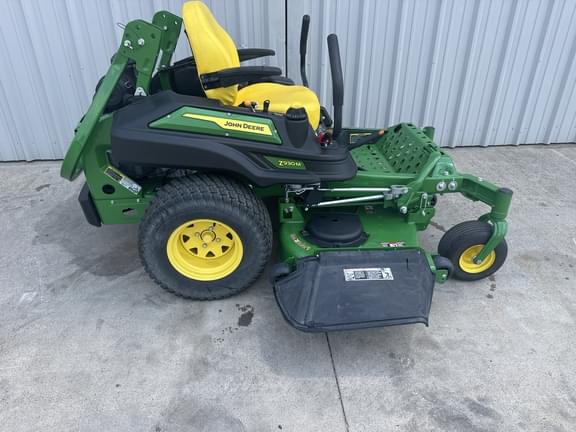 Image of John Deere Z930M equipment image 3