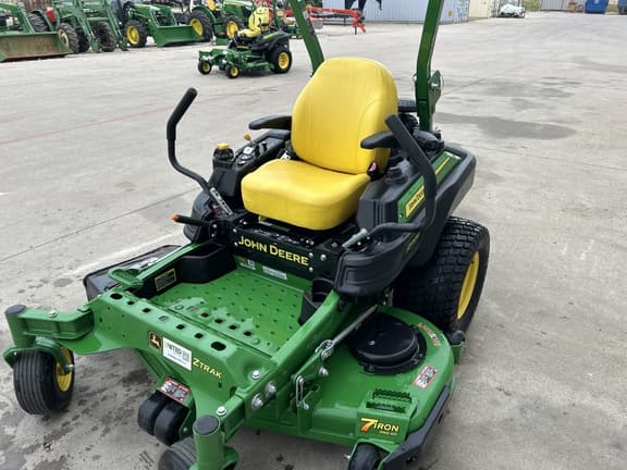 Image of John Deere Z930M equipment image 4
