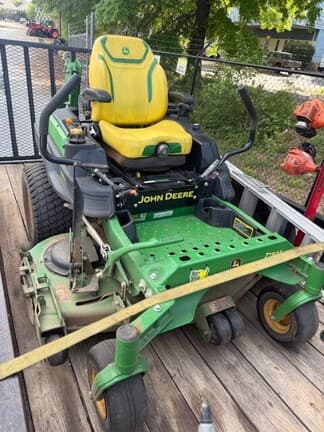 Main image John Deere Z930M
