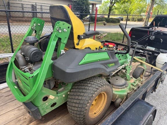 Image of John Deere Z930M equipment image 1
