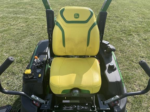 Image of John Deere Z930M equipment image 4