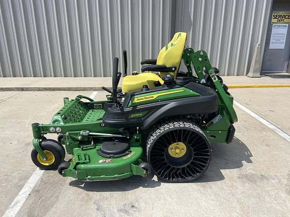 Image of John Deere Z930M Primary image