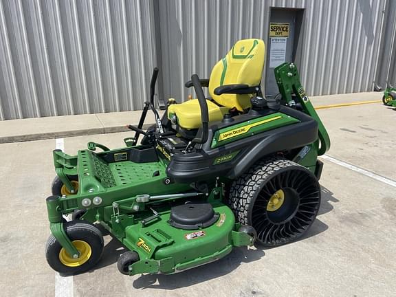 Image of John Deere Z930M equipment image 2