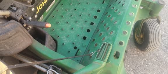 Image of John Deere Z930M equipment image 4