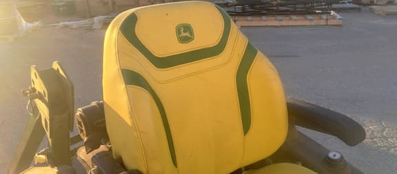 Image of John Deere Z930M equipment image 3