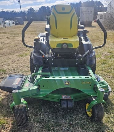 Image of John Deere Z930M equipment image 1