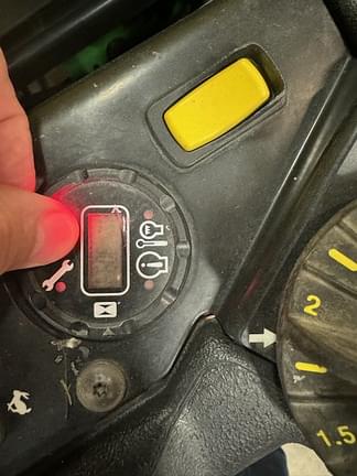 Image of John Deere Z930M equipment image 4