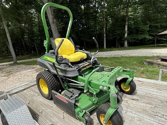 Image of John Deere Z930M equipment image 3