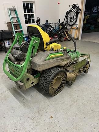 Image of John Deere Z930M equipment image 3