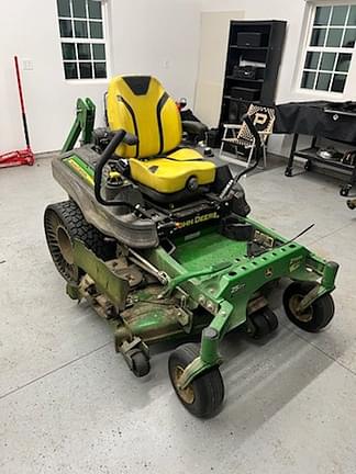 Image of John Deere Z930M equipment image 1