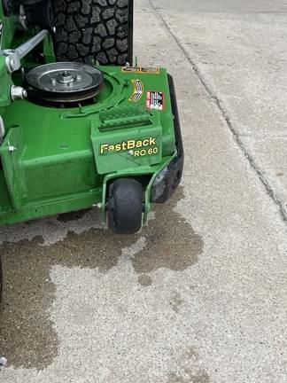 Image of John Deere Z930M equipment image 4