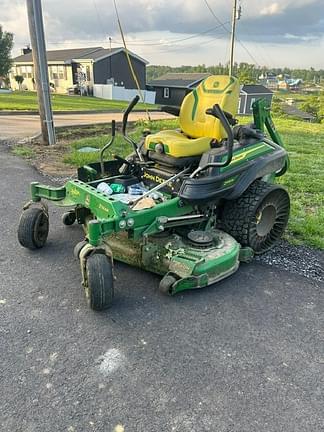 Image of John Deere Z930M equipment image 1