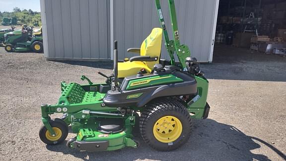 Image of John Deere Z930M equipment image 1