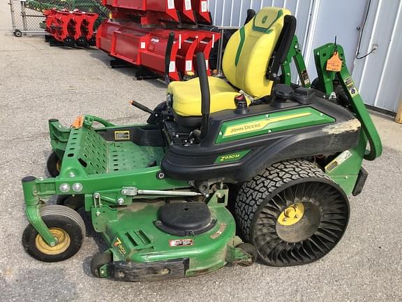Image of John Deere Z930M equipment image 1