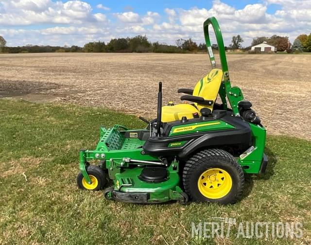 Image of John Deere Z930M equipment image 1