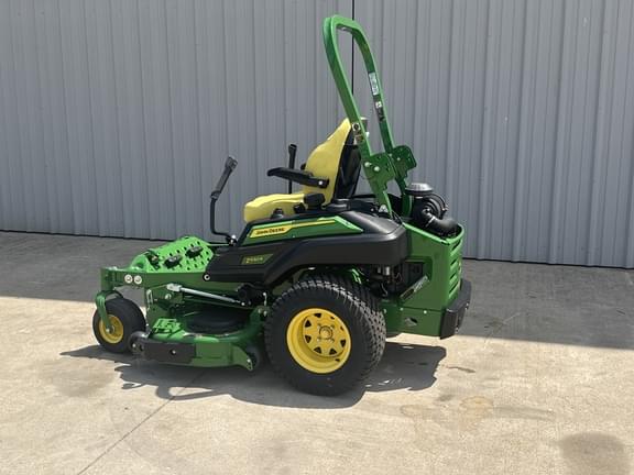 Image of John Deere Z930R equipment image 4
