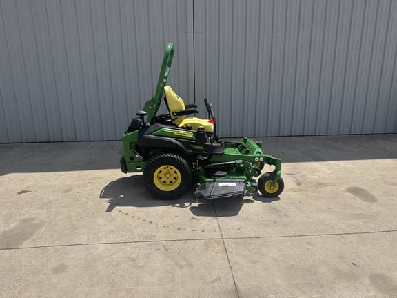 Image of John Deere Z930R equipment image 1